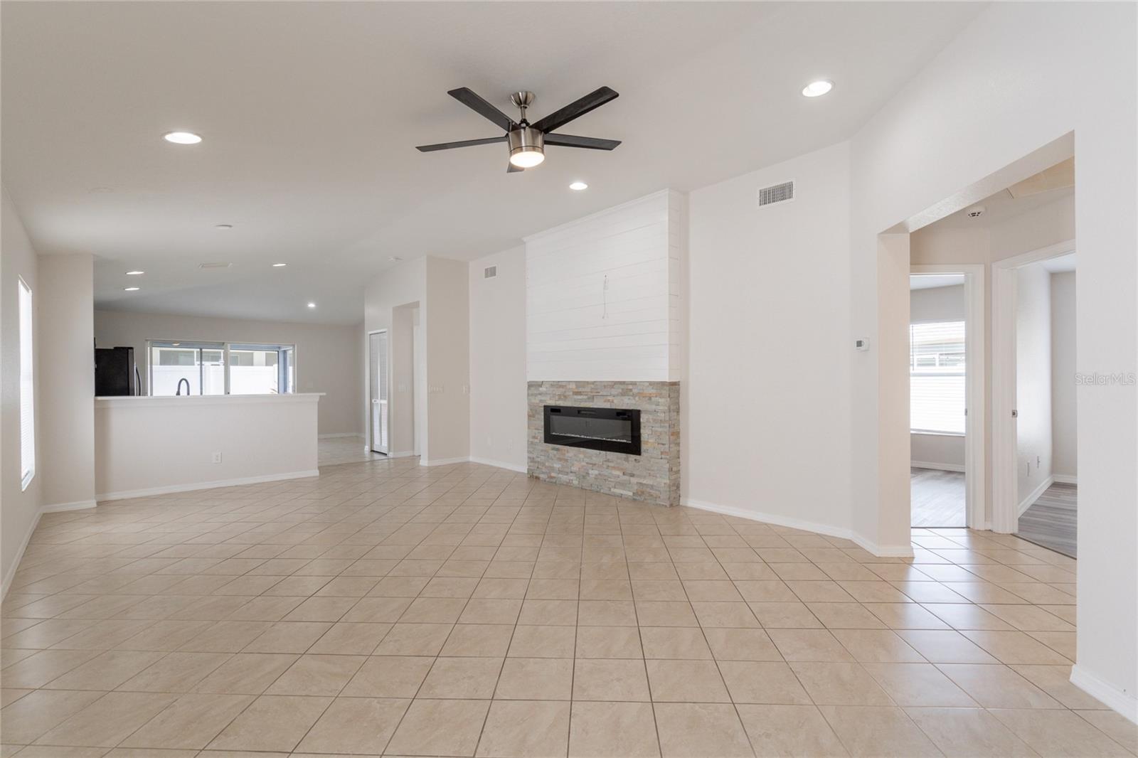 11448 BAY GARDENS LOOP