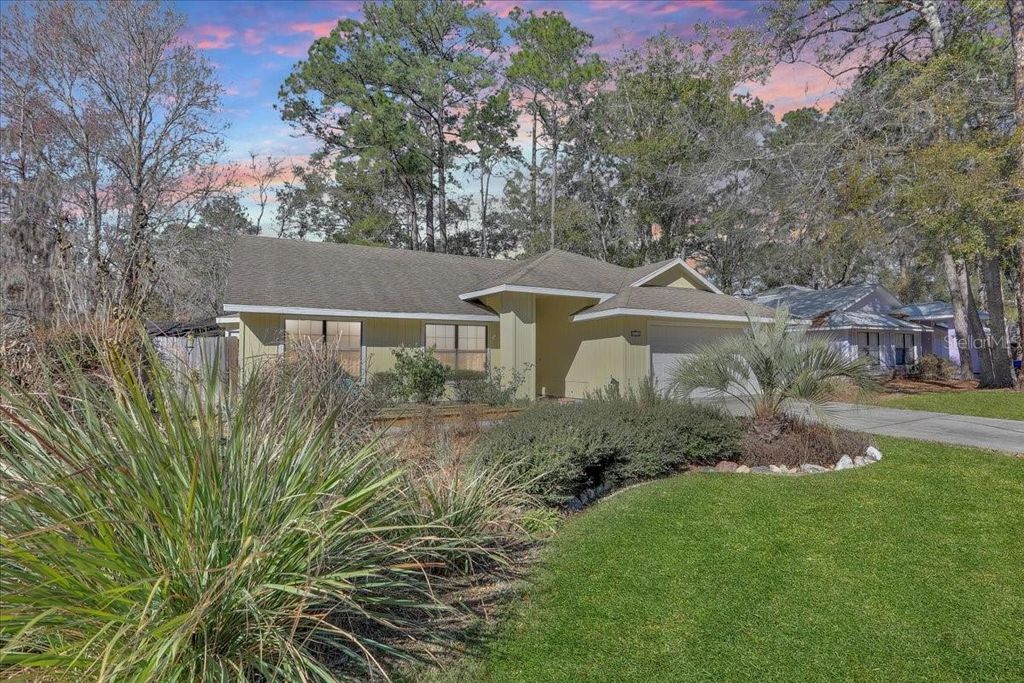 Photo of 4518 NW 20th Terrace, Gainesville, FL 32605 (MLS # GC537557)