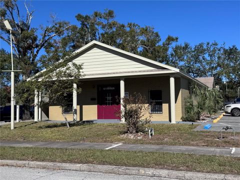 121-125 AVENUE H SE WINTER HAVEN FL 33880