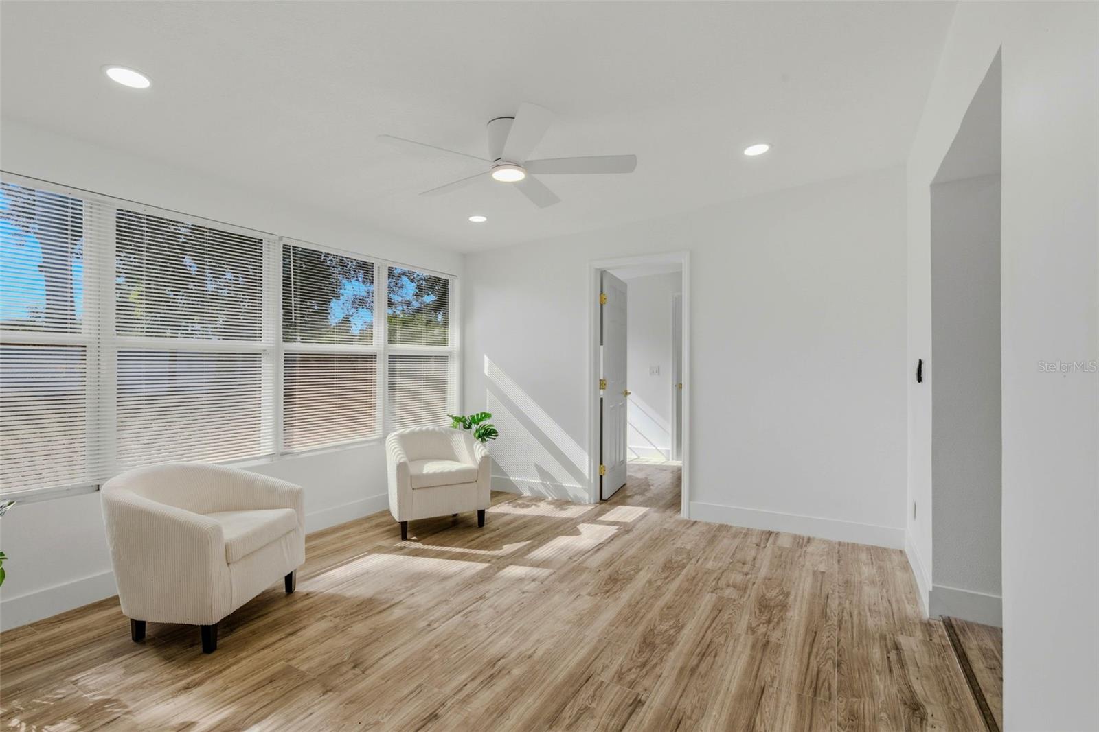 BAYOU HEIGHTS HANLONS - Residential