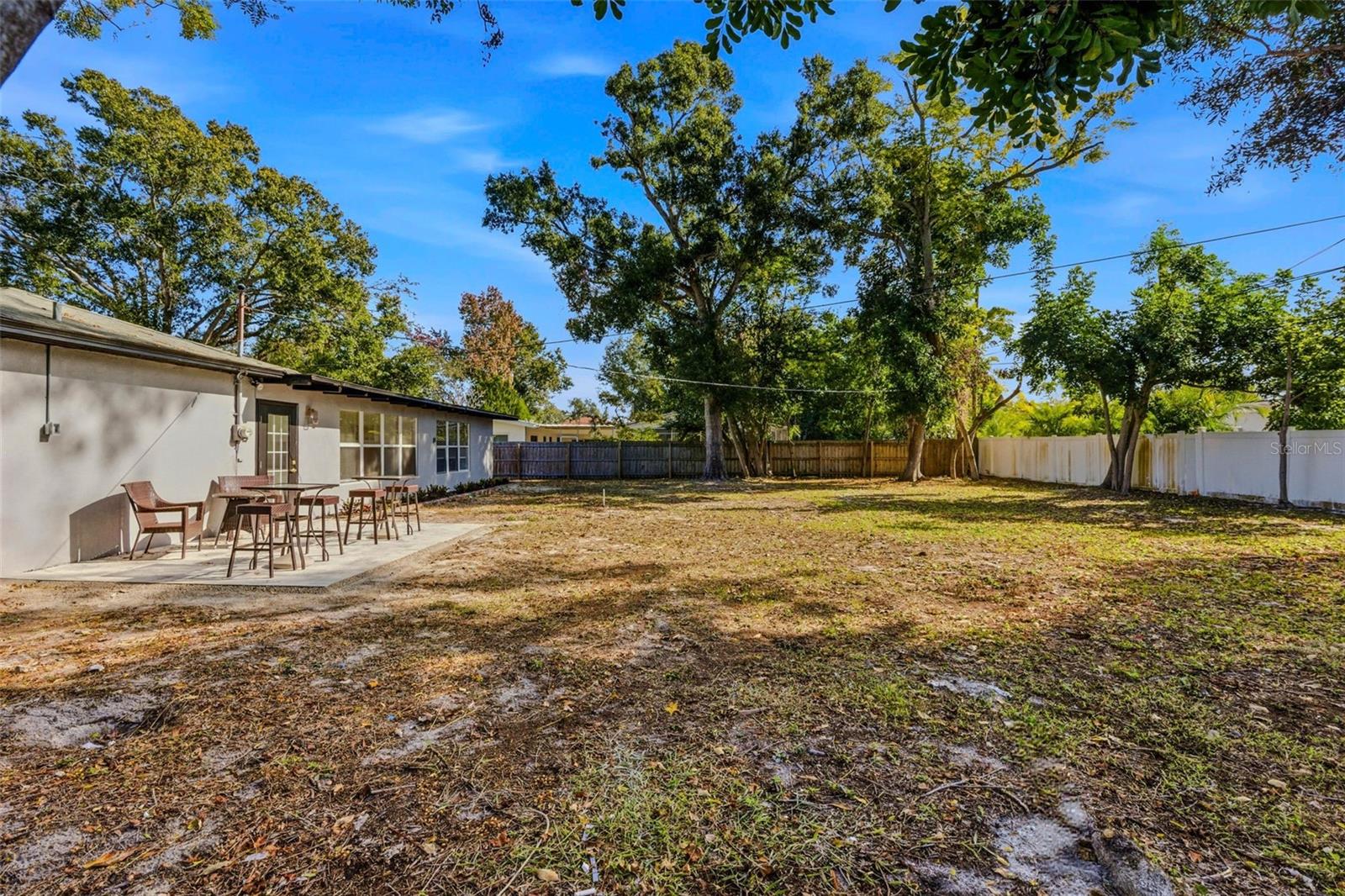 BAYOU HEIGHTS HANLONS - Residential