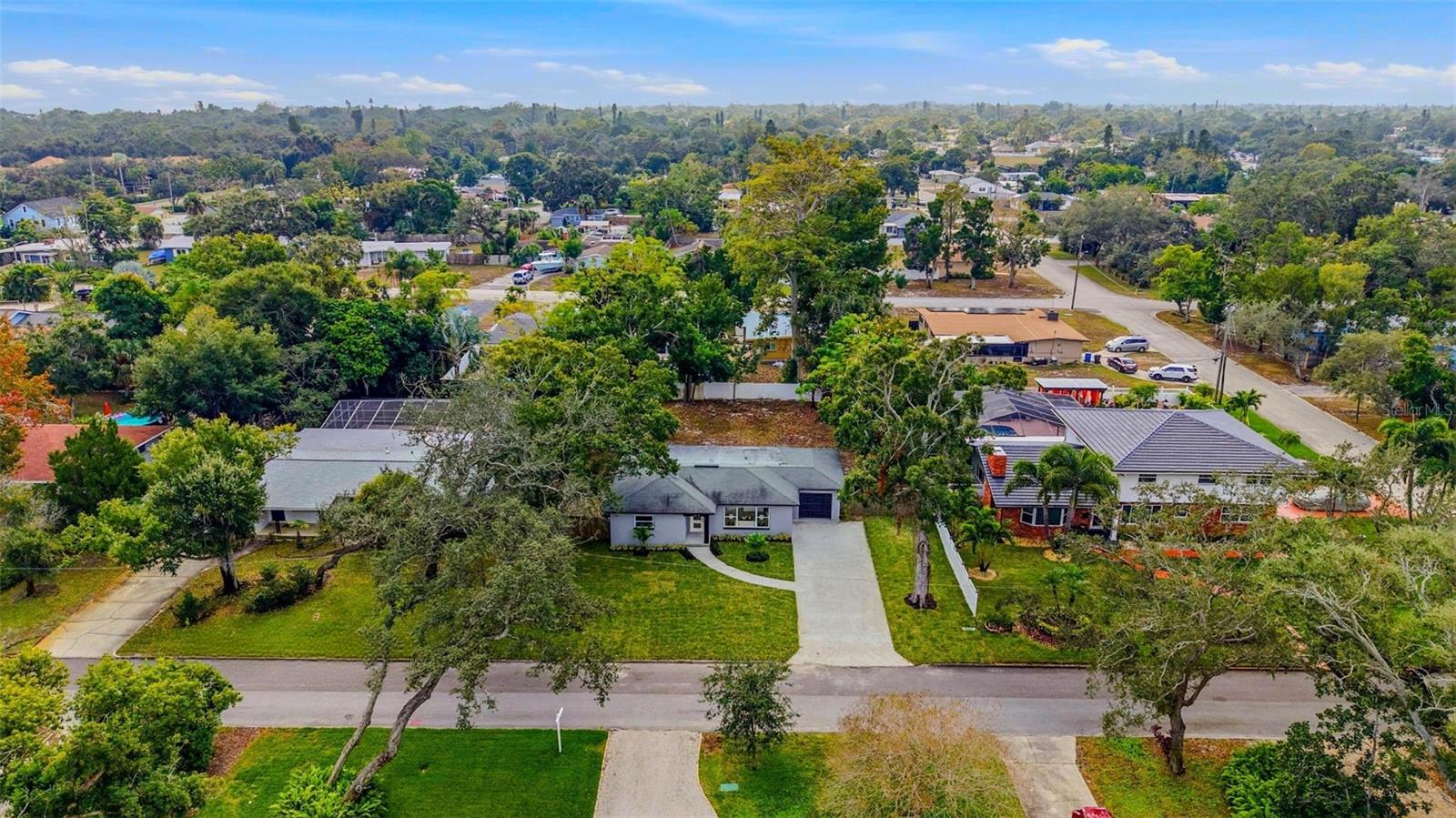 BAYOU HEIGHTS HANLONS - Residential
