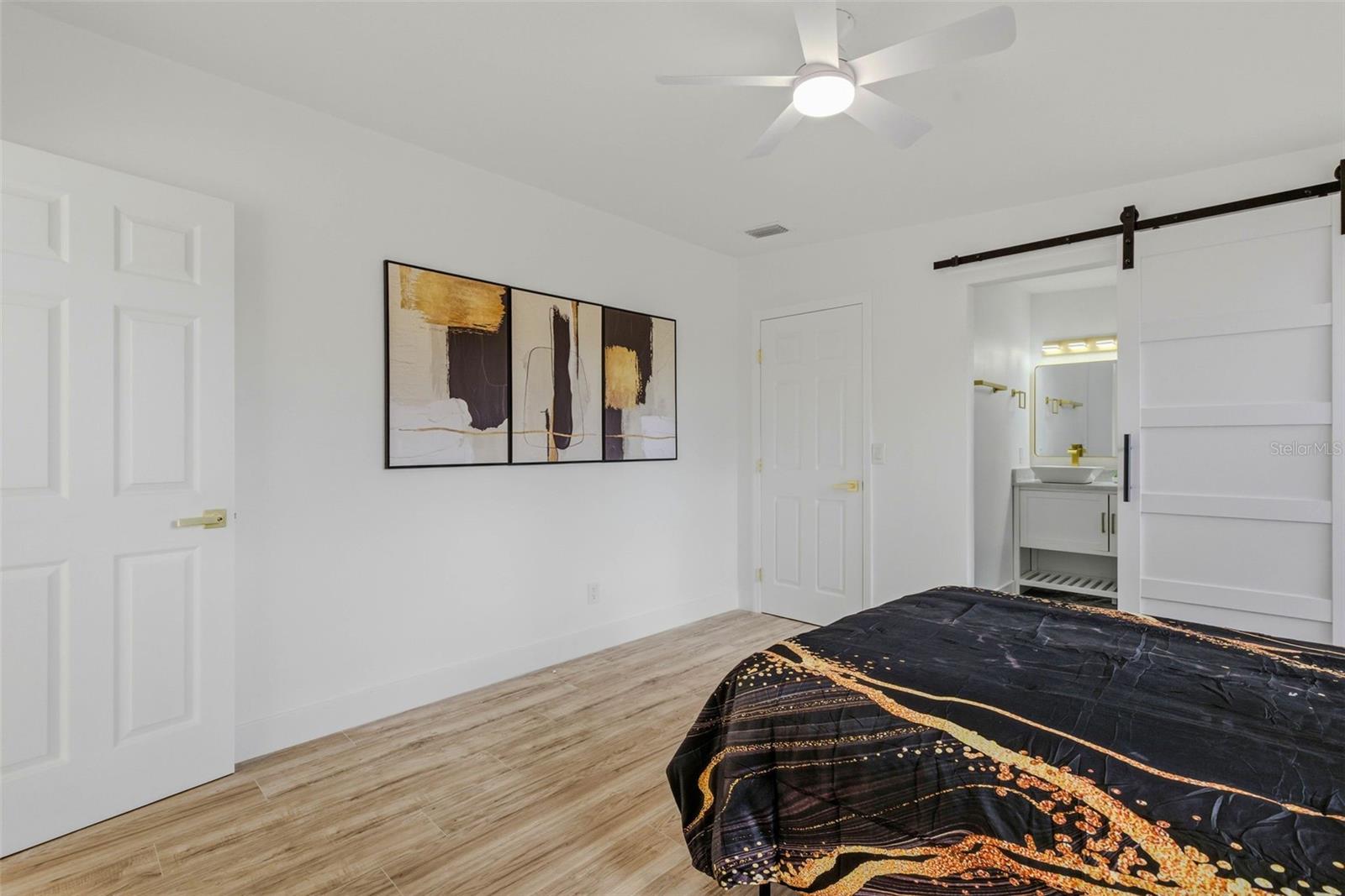 BAYOU HEIGHTS HANLONS - Residential