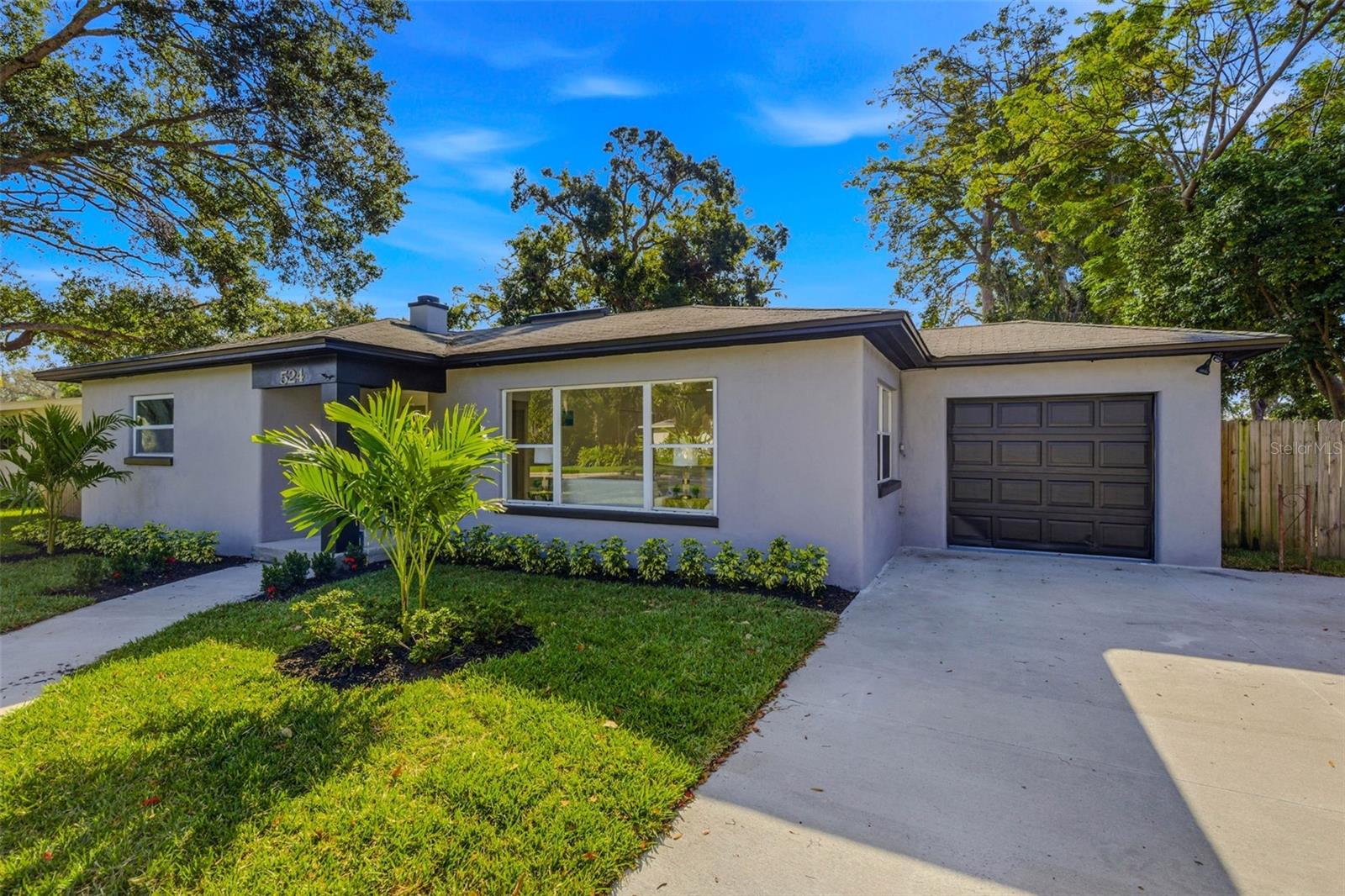 BAYOU HEIGHTS HANLONS - Residential