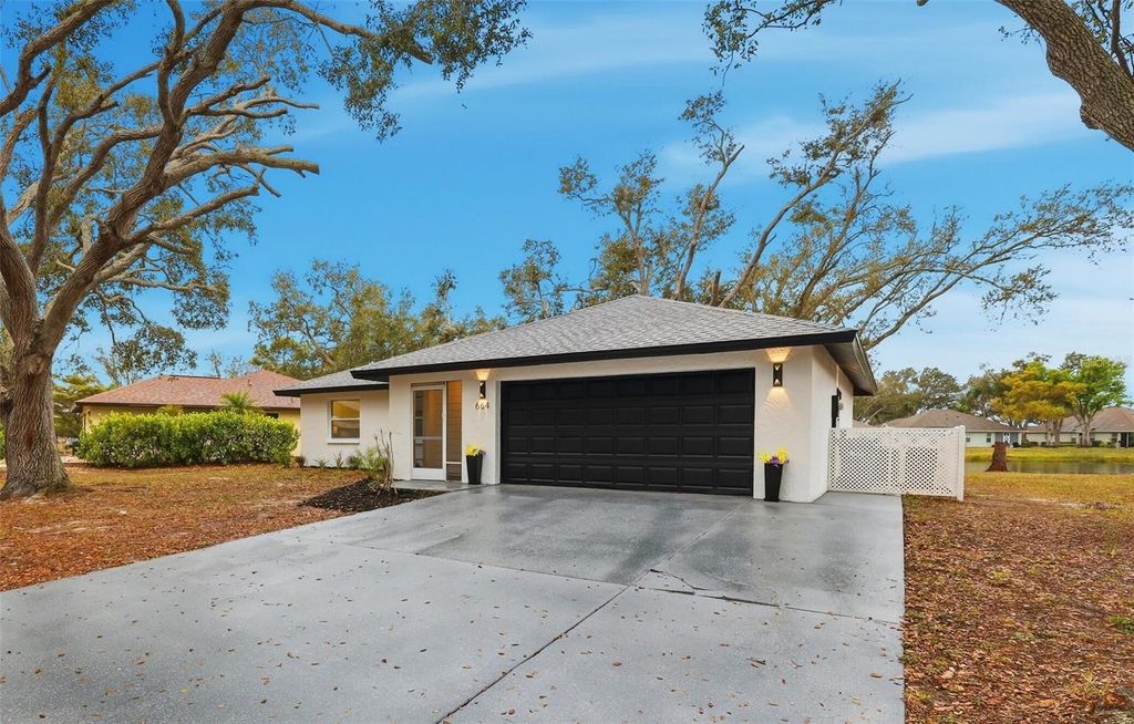 Photo of 664 Sugarwood Trail, Venice, FL 34292 (MLS # O6378971)