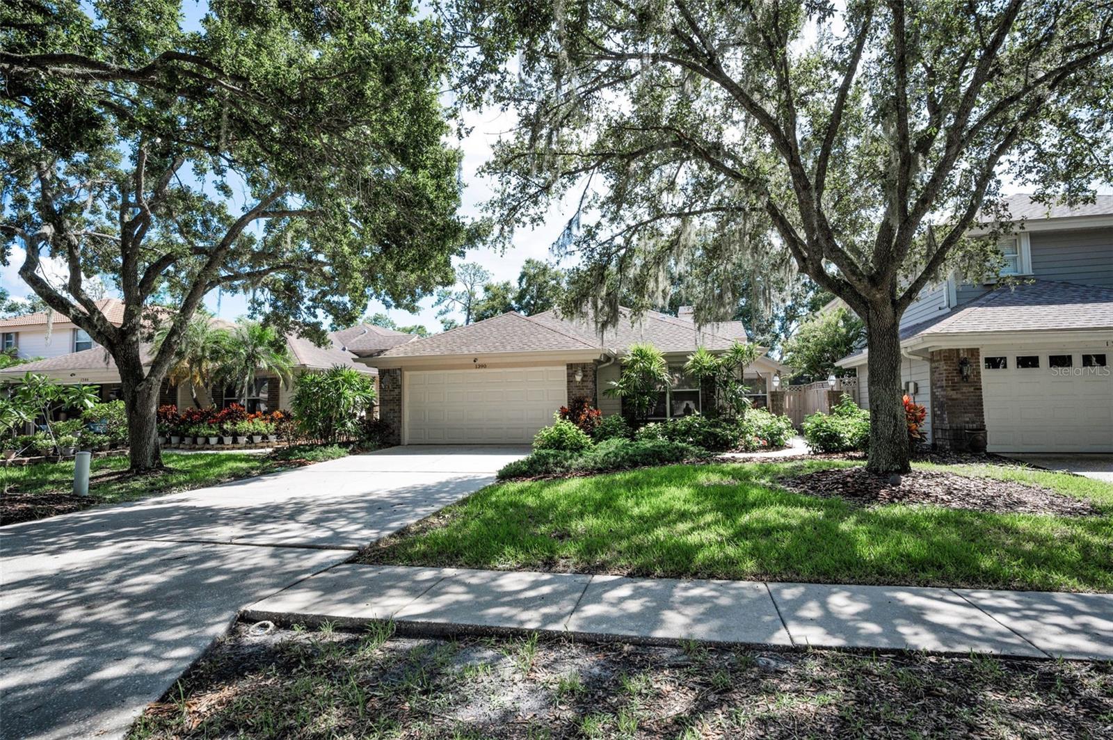 1390 RIVER OAKS COURT
