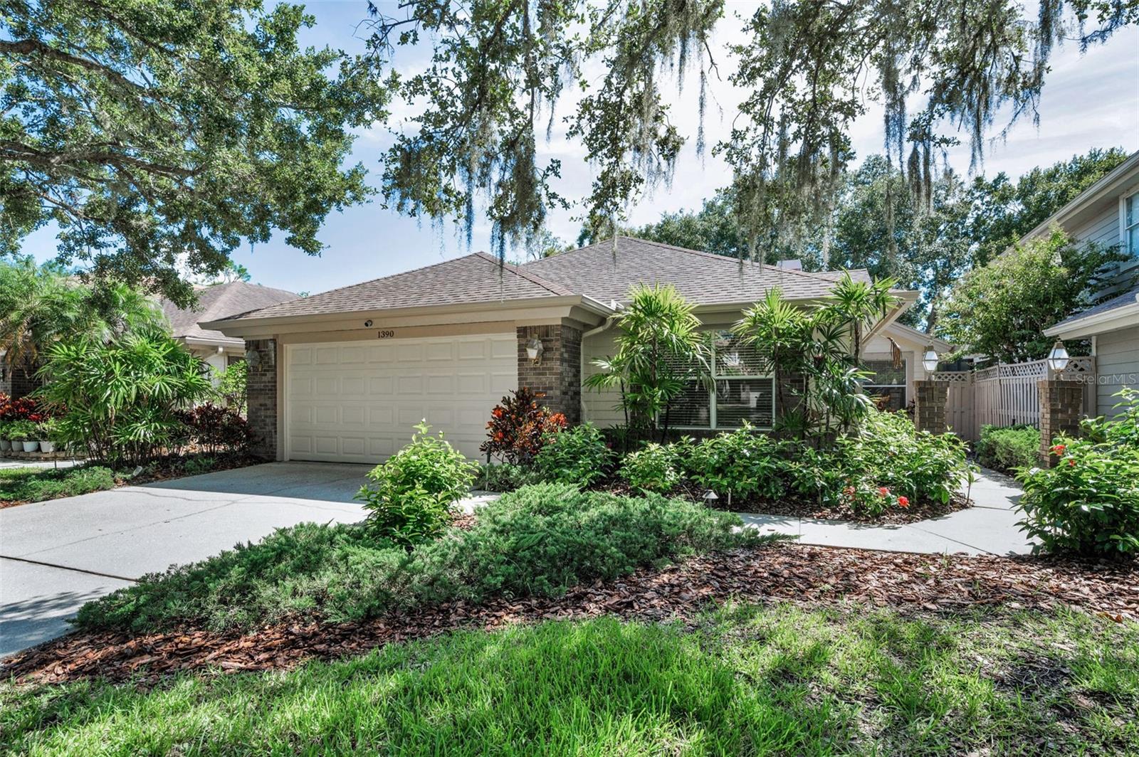1390 RIVER OAKS COURT