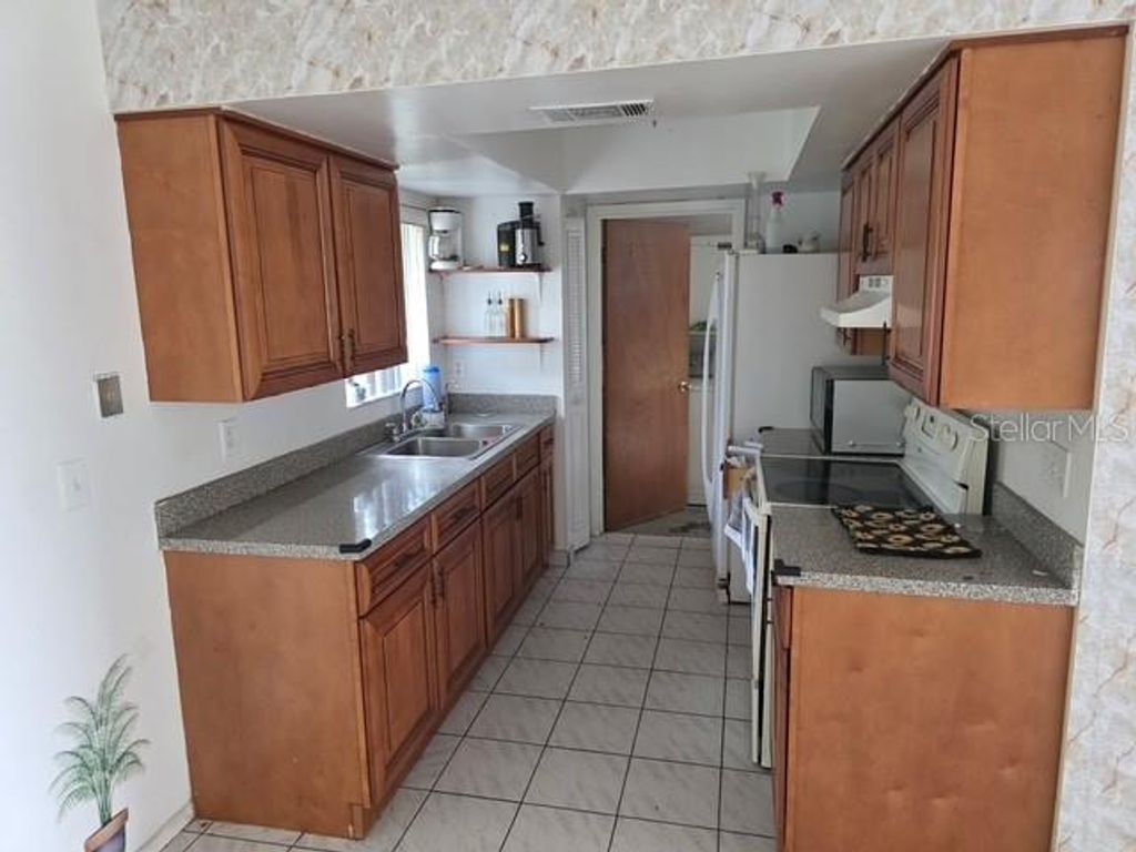 Photo of 11017 Finchley Place, Orlando, FL 32837 (MLS # O6399393)