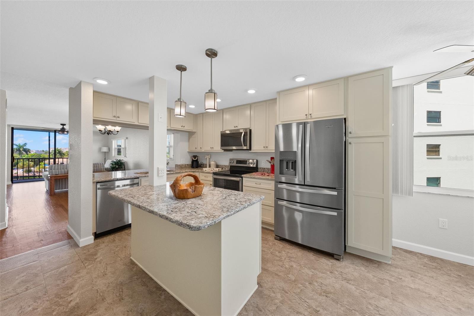 1316 PASADENA AVENUE S 408