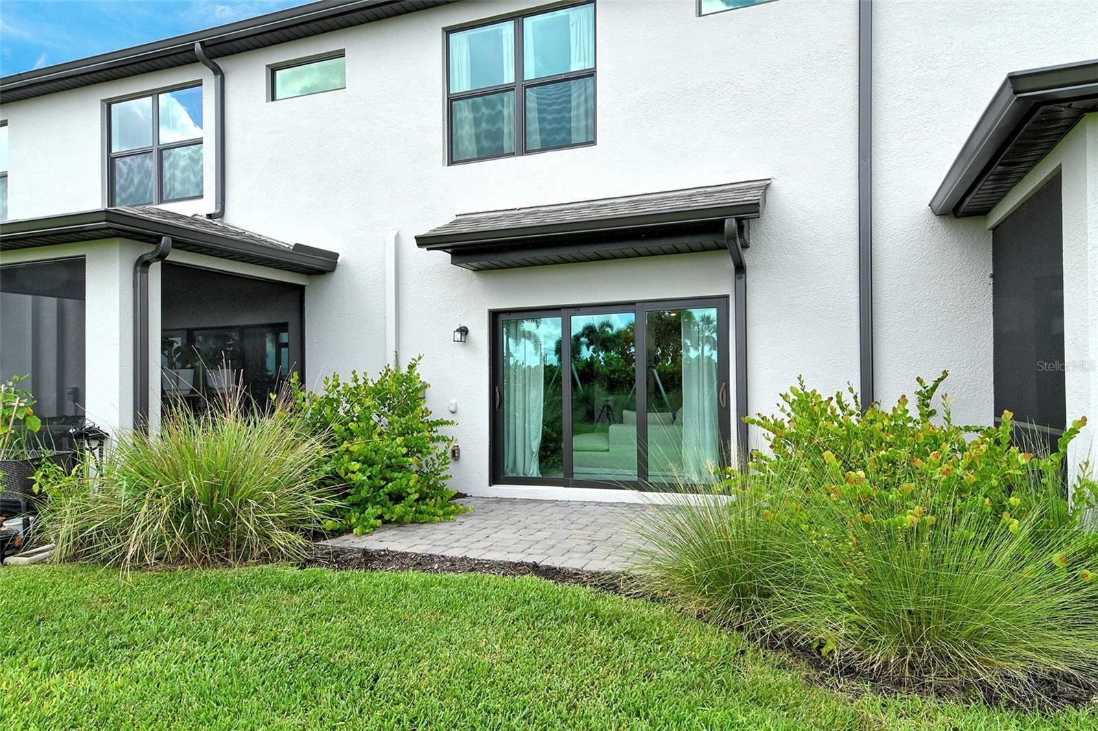 AVANTI/WATERSIDE - Residential