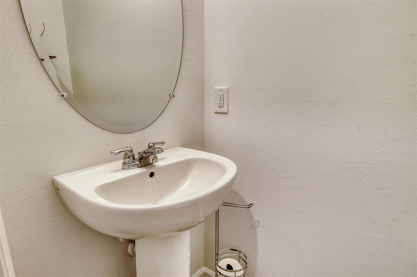 AVANTI/WATERSIDE - Residential