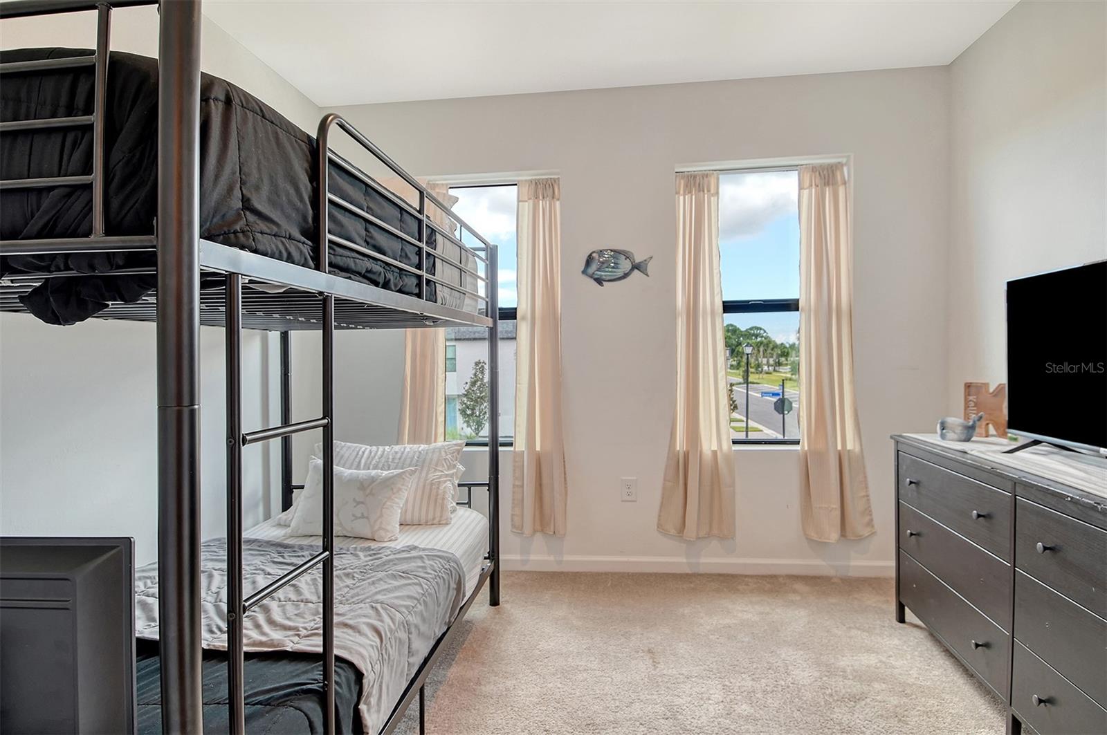 AVANTI/WATERSIDE - Residential