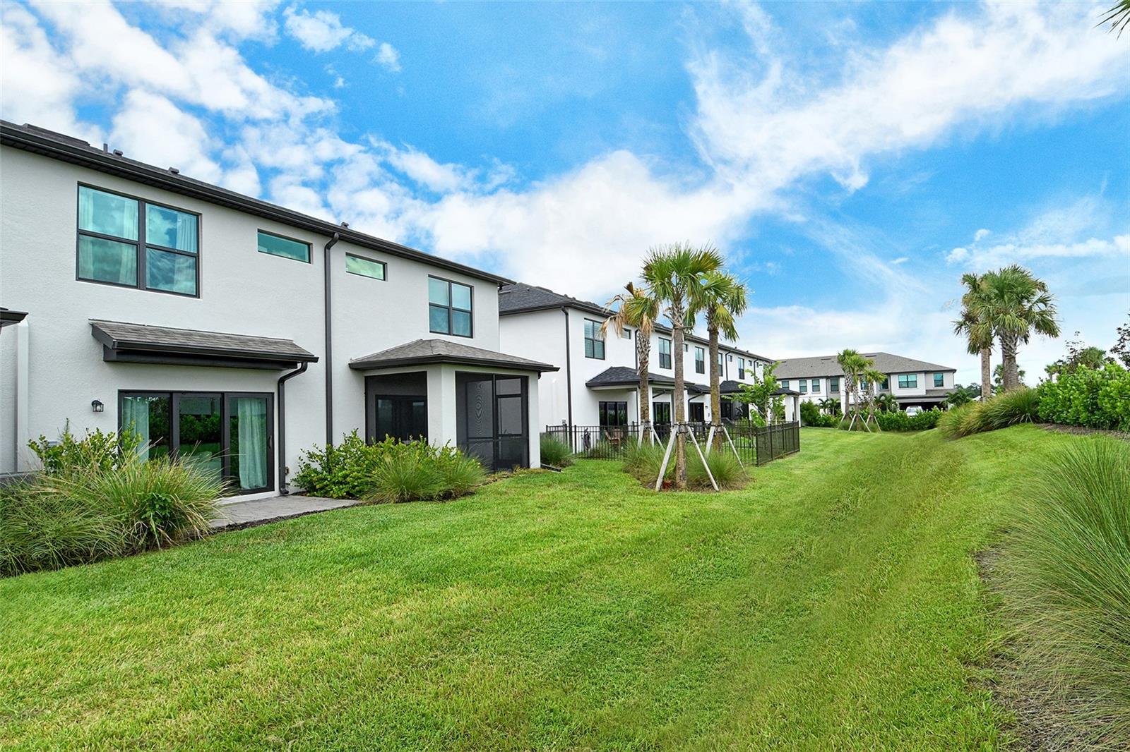 AVANTI/WATERSIDE - Residential