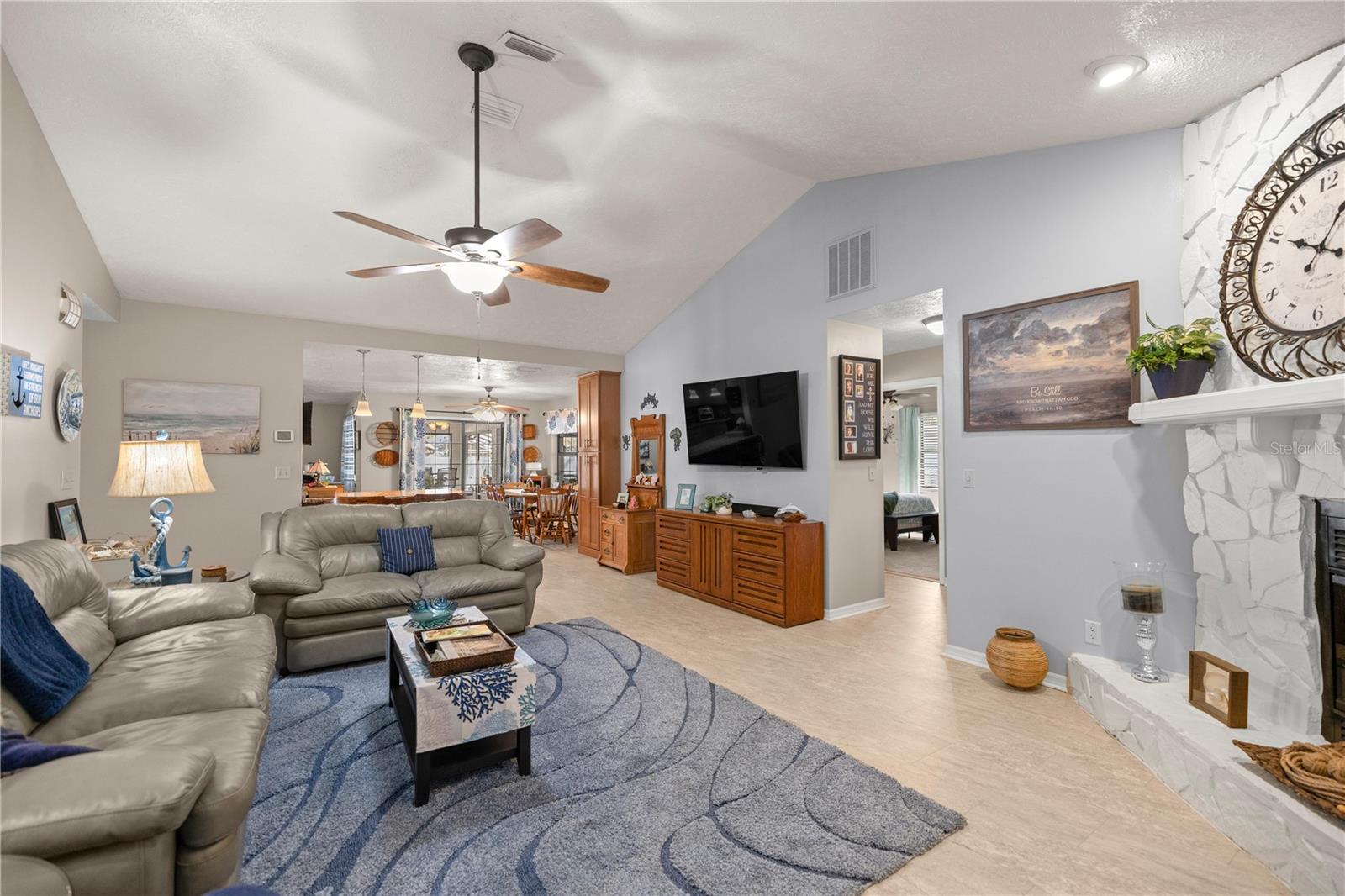 INDIAN PINES - Residential