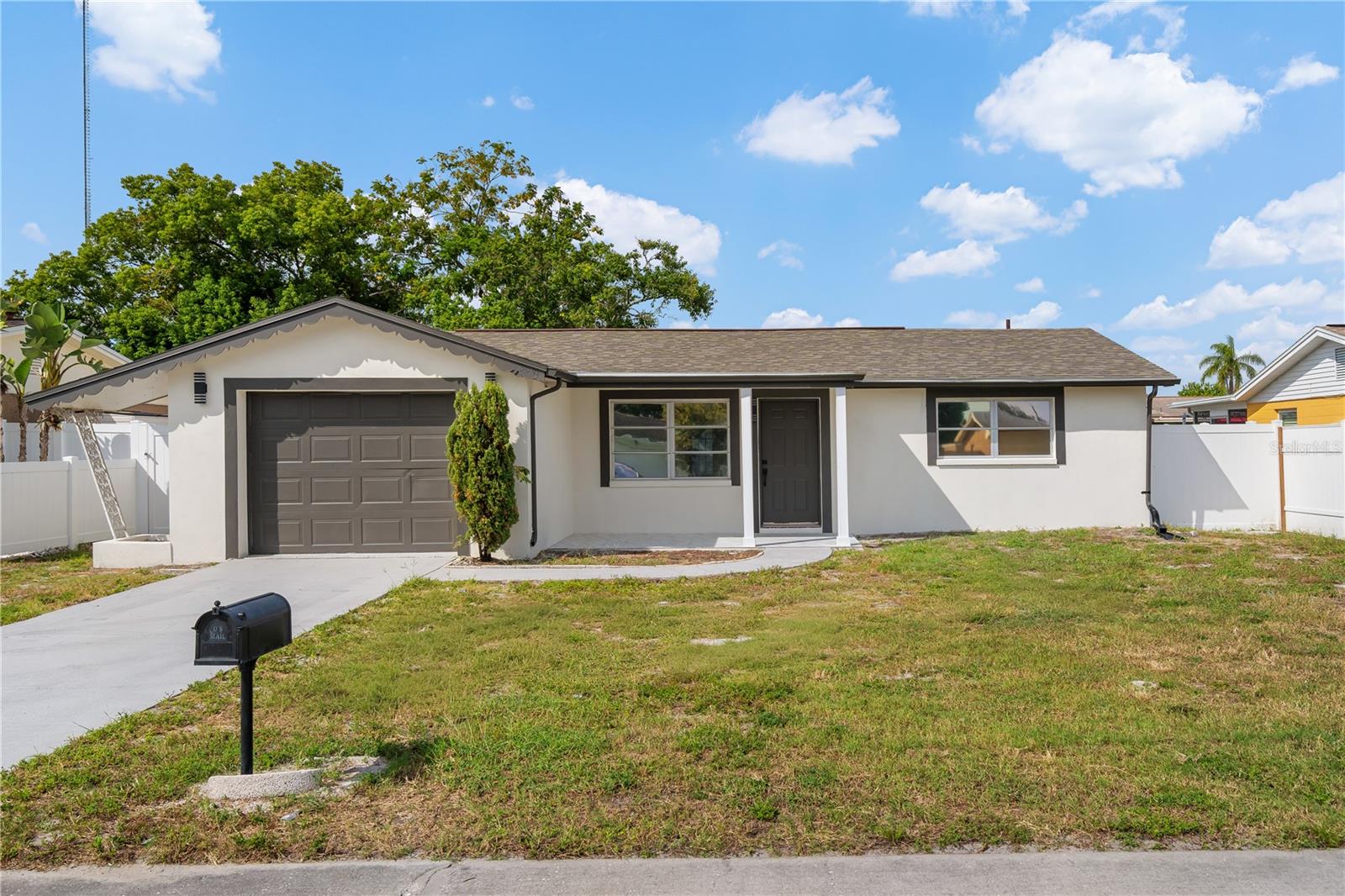 3041 HOLIDAY LAKE DRIVE