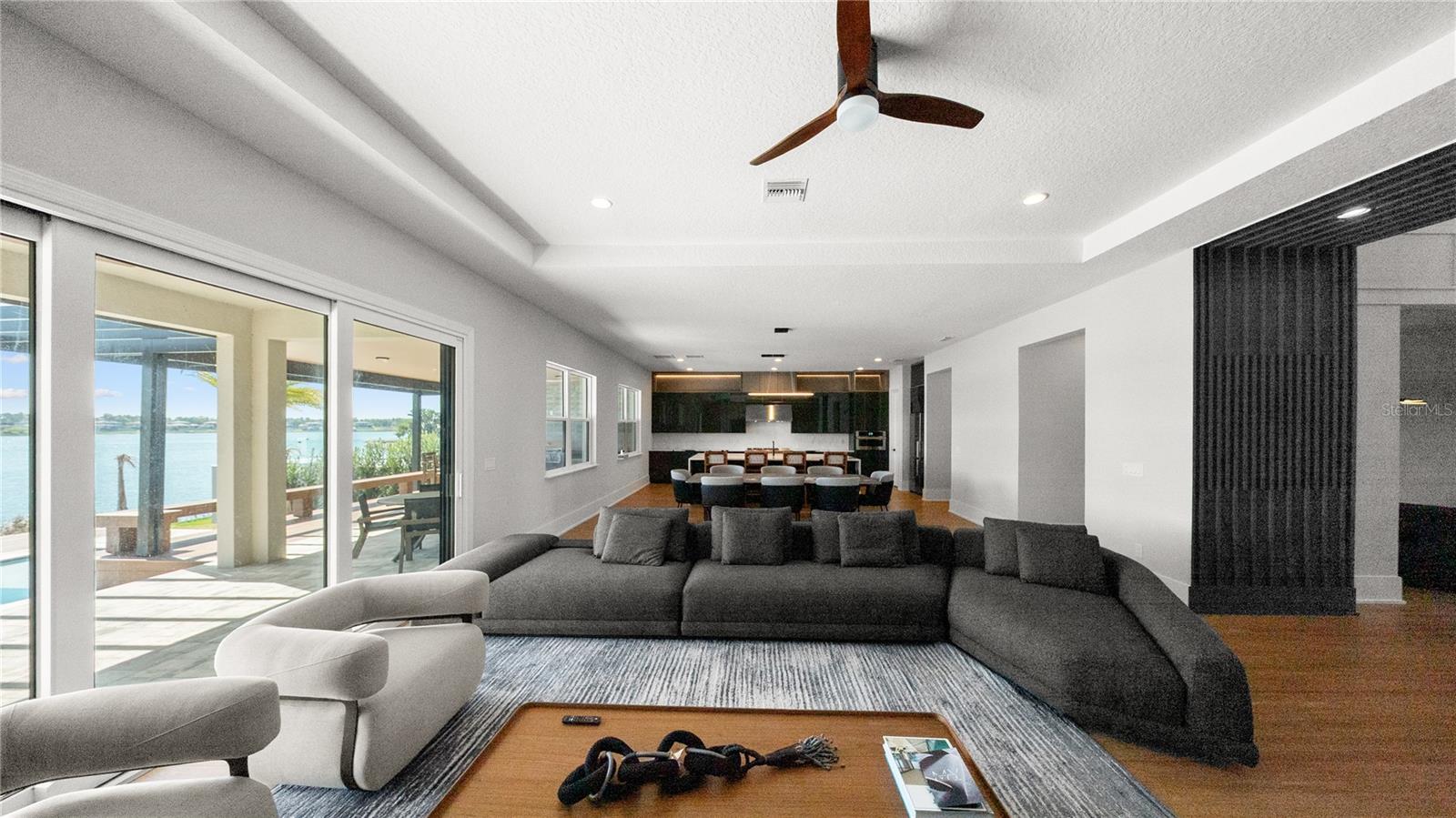 BELLA COLLINA - Residential
