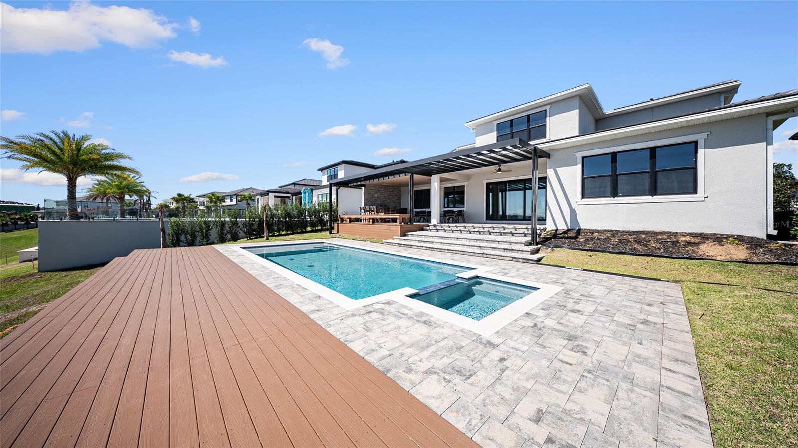 BELLA COLLINA - Residential