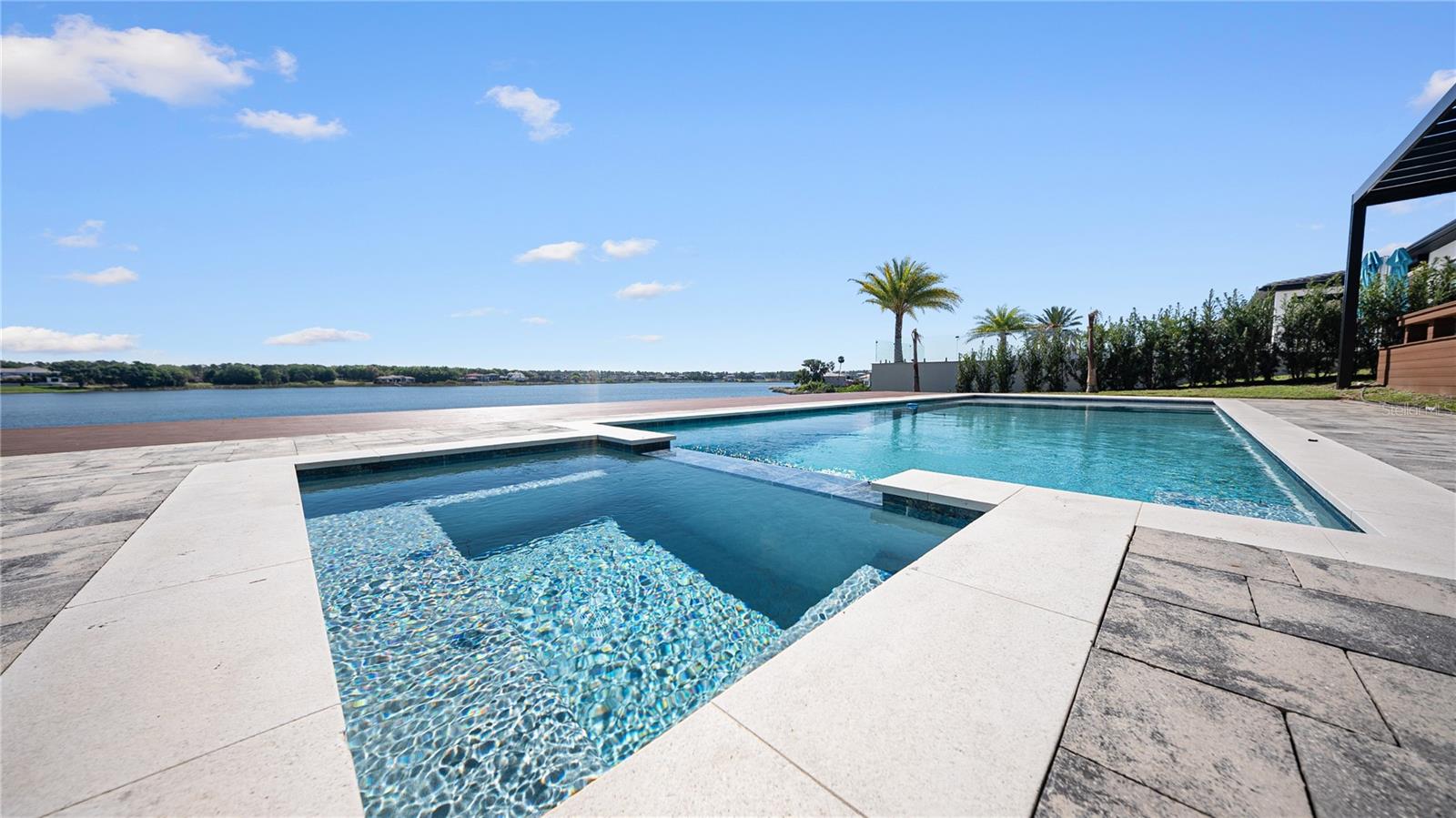 BELLA COLLINA - Residential