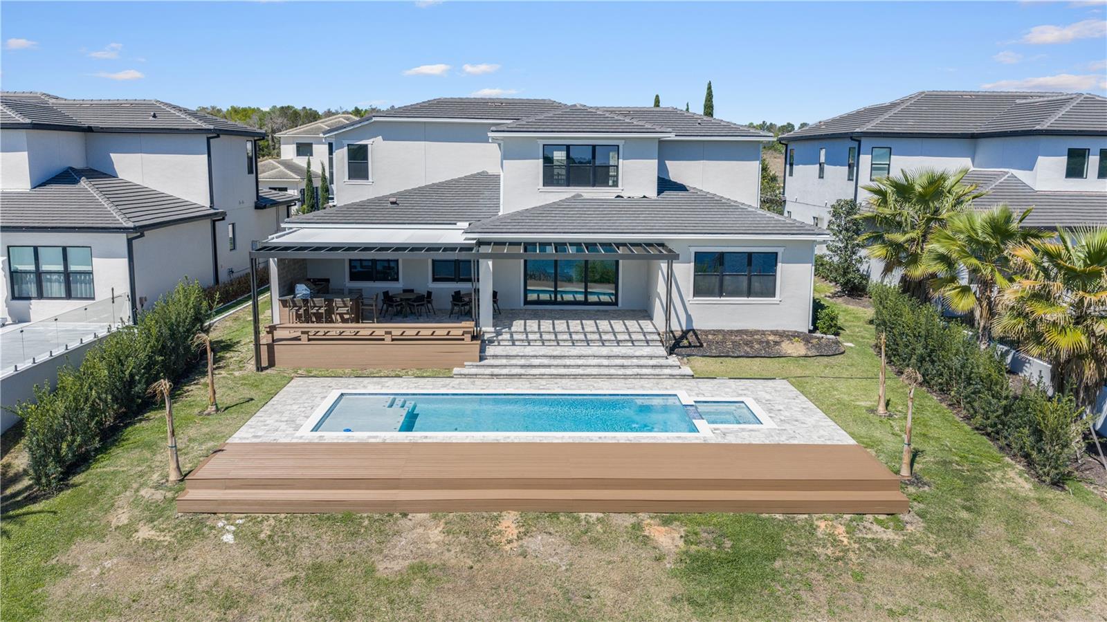BELLA COLLINA - Residential