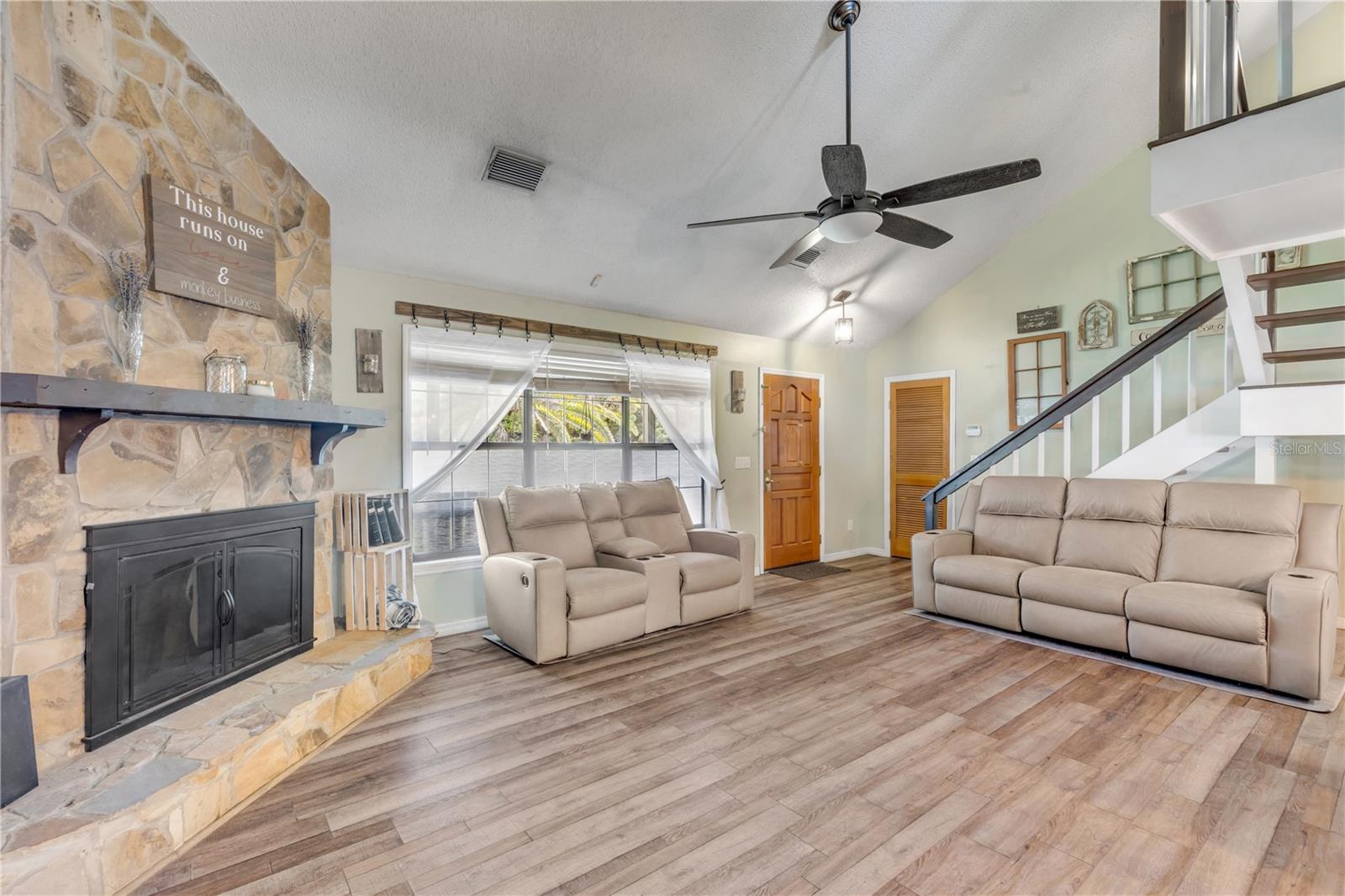 SARGENTS & BRADBURYS SAM TR OAK HILL - Residential