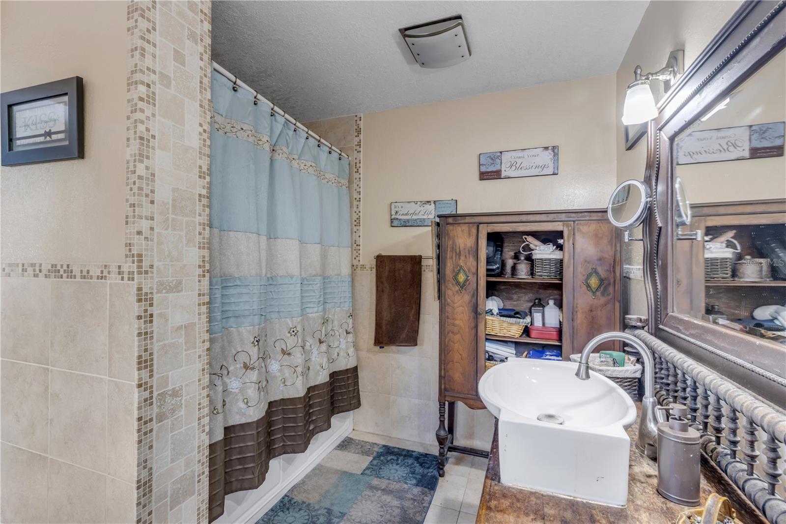 SARGENTS & BRADBURYS SAM TR OAK HILL - Residential