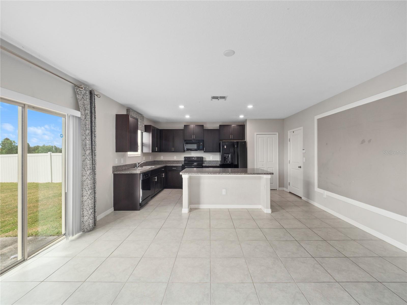 RIVERSTONE PH 1 - Residential