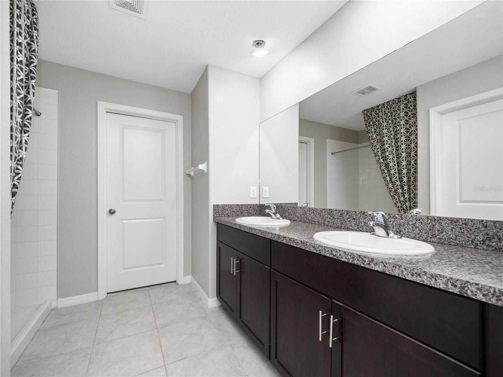 RIVERSTONE PH 1 - Residential