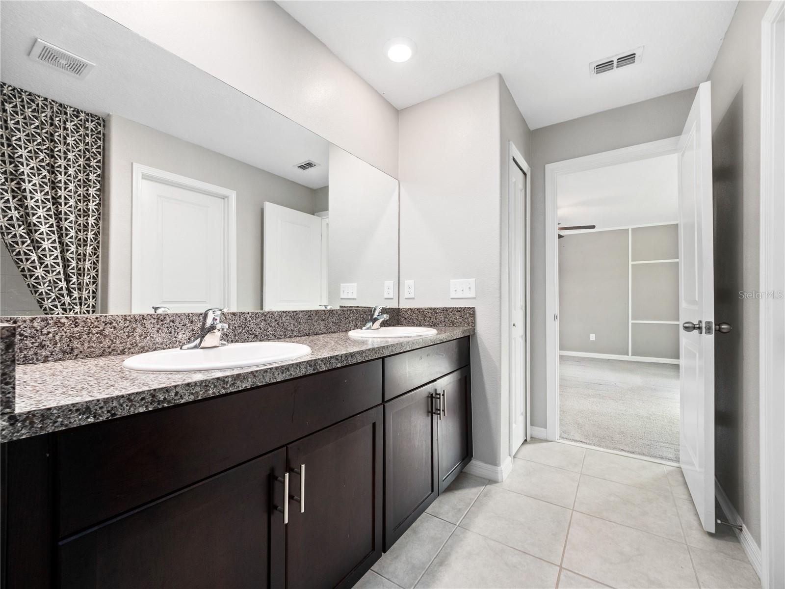 RIVERSTONE PH 1 - Residential