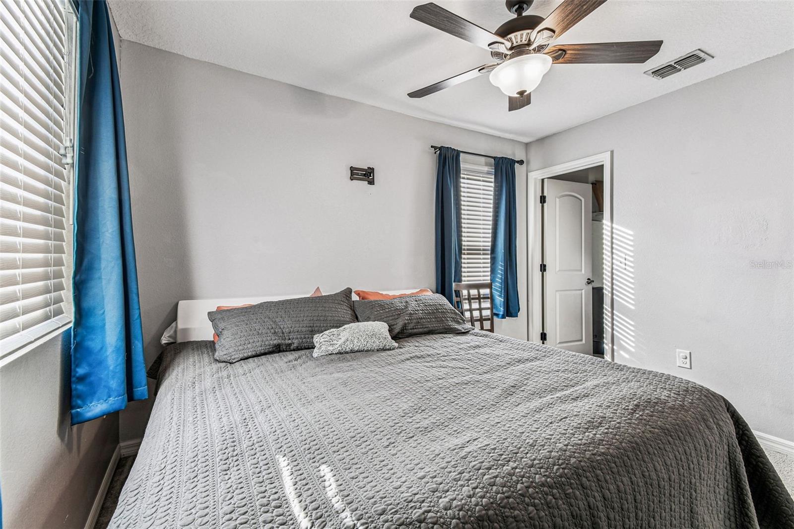 MEDFORD LAKES PHASE 1 LOT 44 - Residential