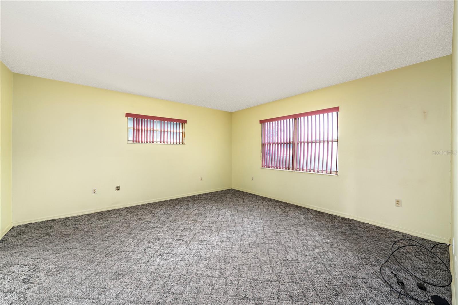 LADY LAKE BAGGETT ESTATES - Residential