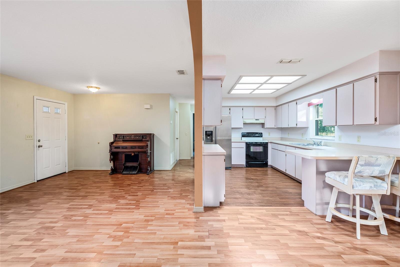 LADY LAKE BAGGETT ESTATES - Residential