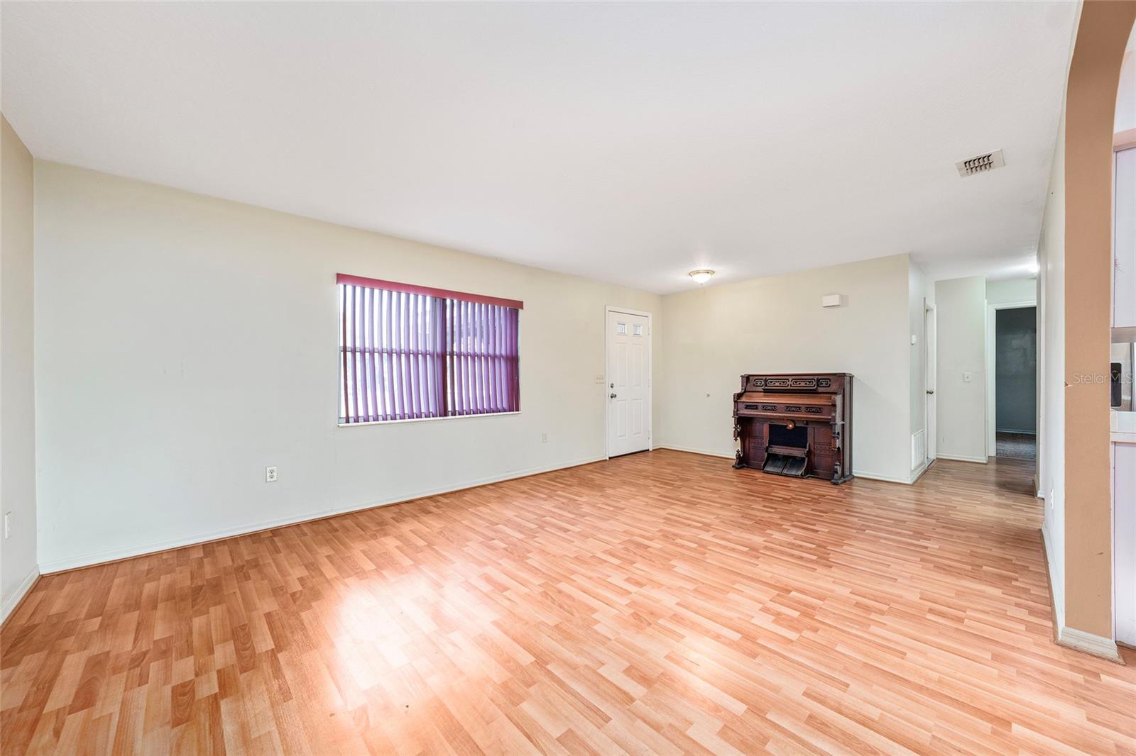 LADY LAKE BAGGETT ESTATES - Residential