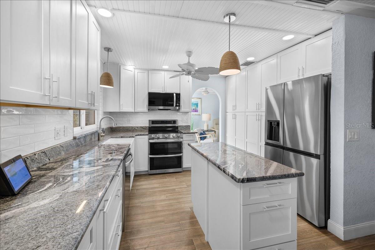 HERNANDO BEACH - Residential