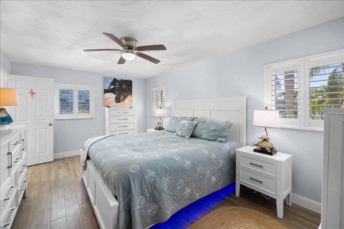 HERNANDO BEACH - Residential