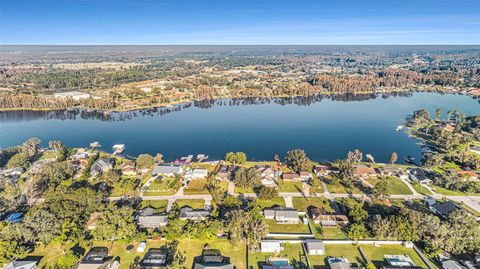 A home in LAND O LAKES