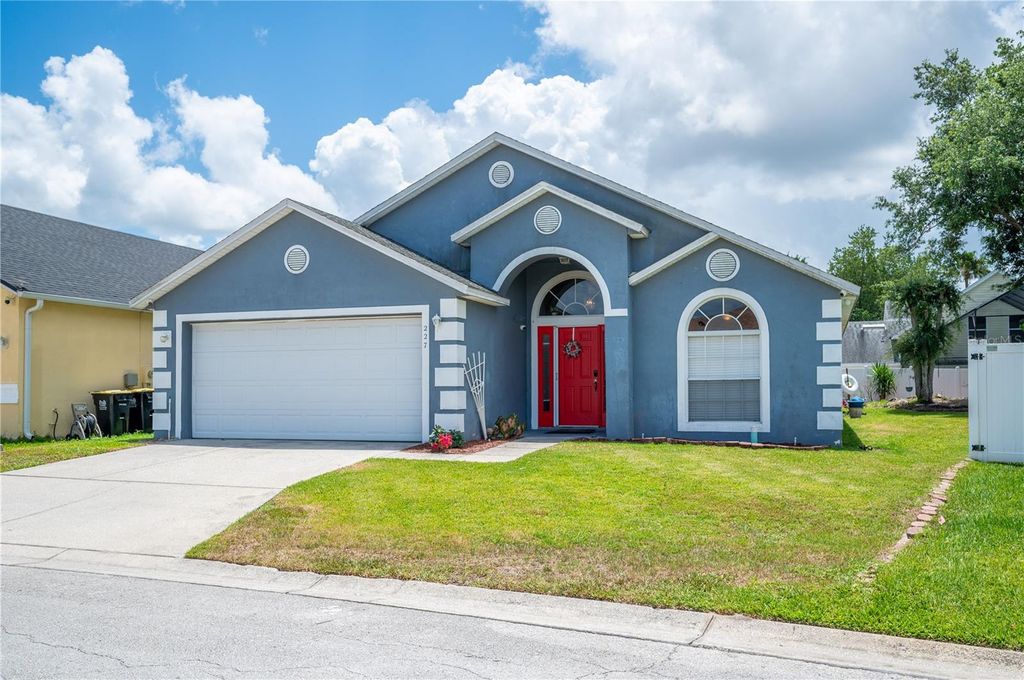 Photo of 227 Whittier Street, Davenport, FL 33896 (MLS # L4962055)