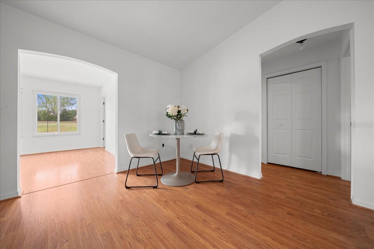 LADY LAKE ORANGE BLOSSOM GARDENS UNIT 08 - Residential