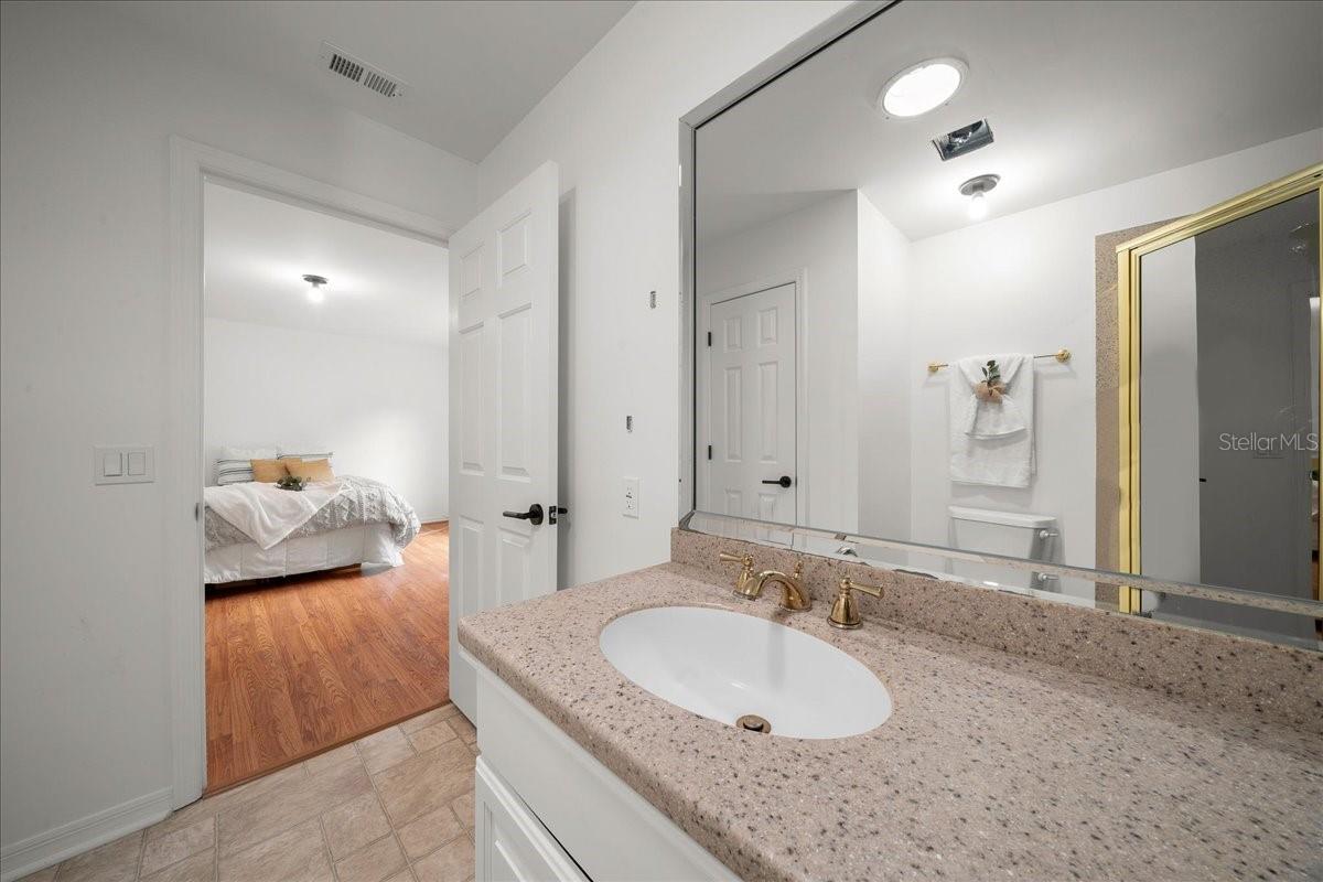 LADY LAKE ORANGE BLOSSOM GARDENS UNIT 08 - Residential