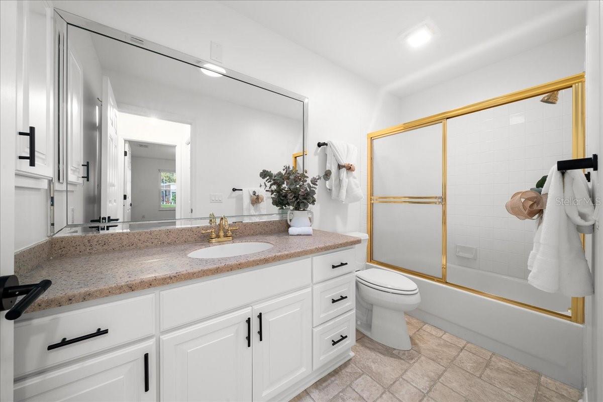 LADY LAKE ORANGE BLOSSOM GARDENS UNIT 08 - Residential