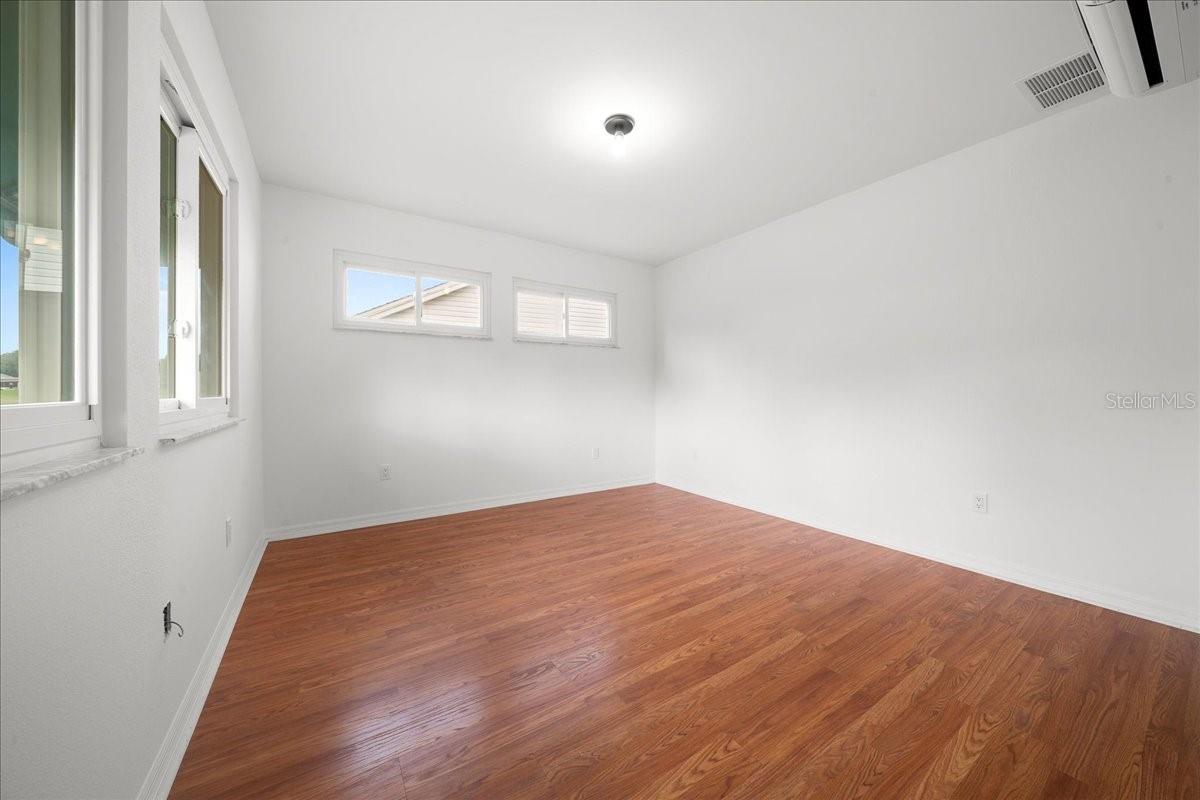 LADY LAKE ORANGE BLOSSOM GARDENS UNIT 08 - Residential