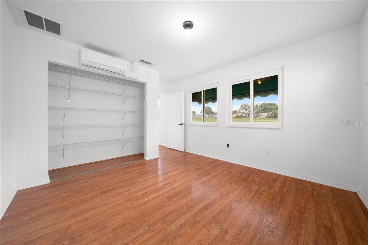 LADY LAKE ORANGE BLOSSOM GARDENS UNIT 08 - Residential