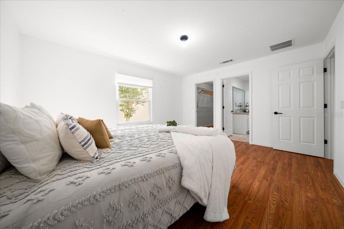 LADY LAKE ORANGE BLOSSOM GARDENS UNIT 08 - Residential