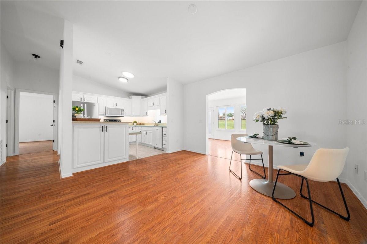 LADY LAKE ORANGE BLOSSOM GARDENS UNIT 08 - Residential