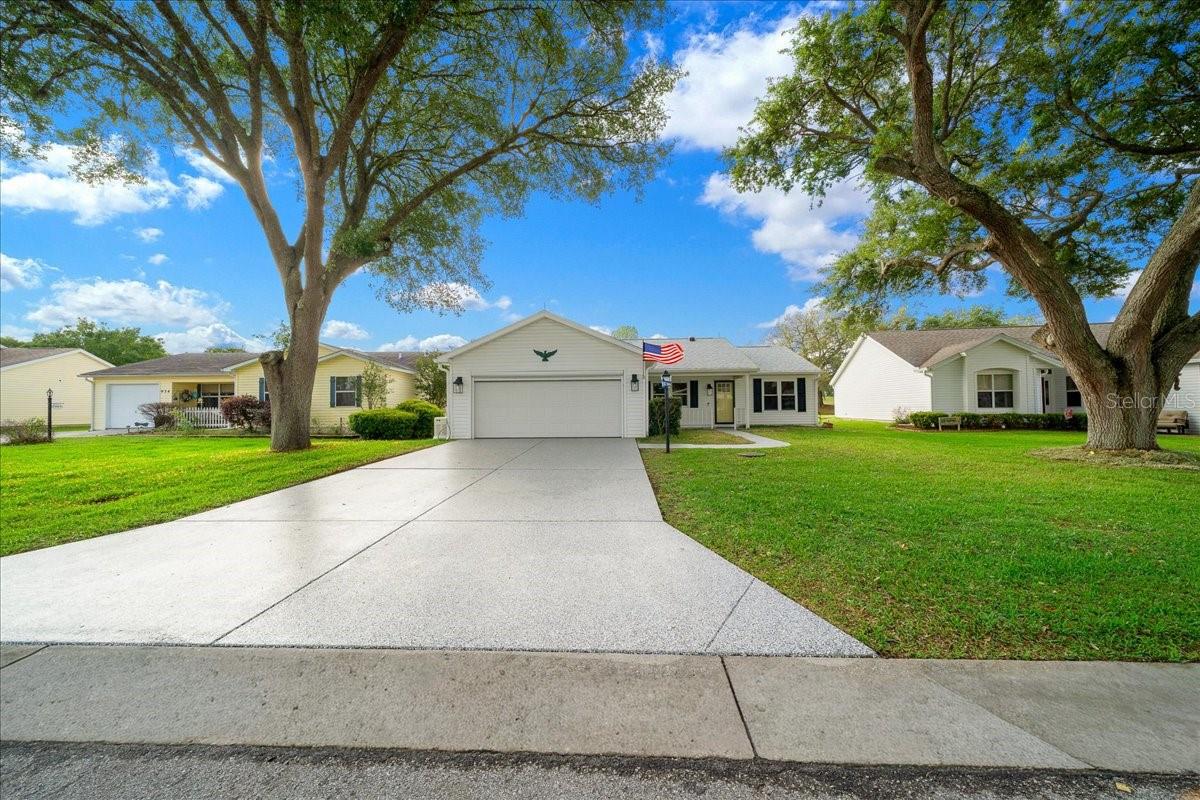 LADY LAKE ORANGE BLOSSOM GARDENS UNIT 08 - Residential