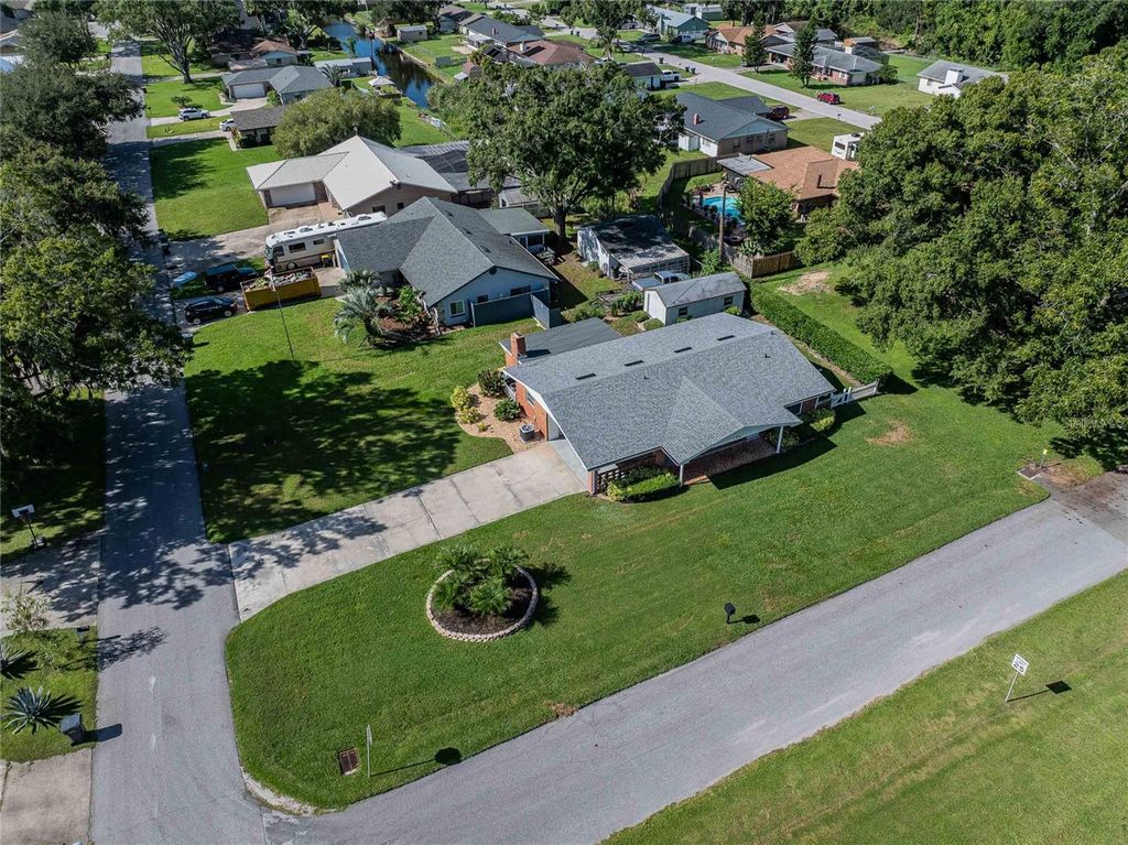 Photo of 706 Patricia Pl, Lakeland, FL 33809 (MLS # L4958826)