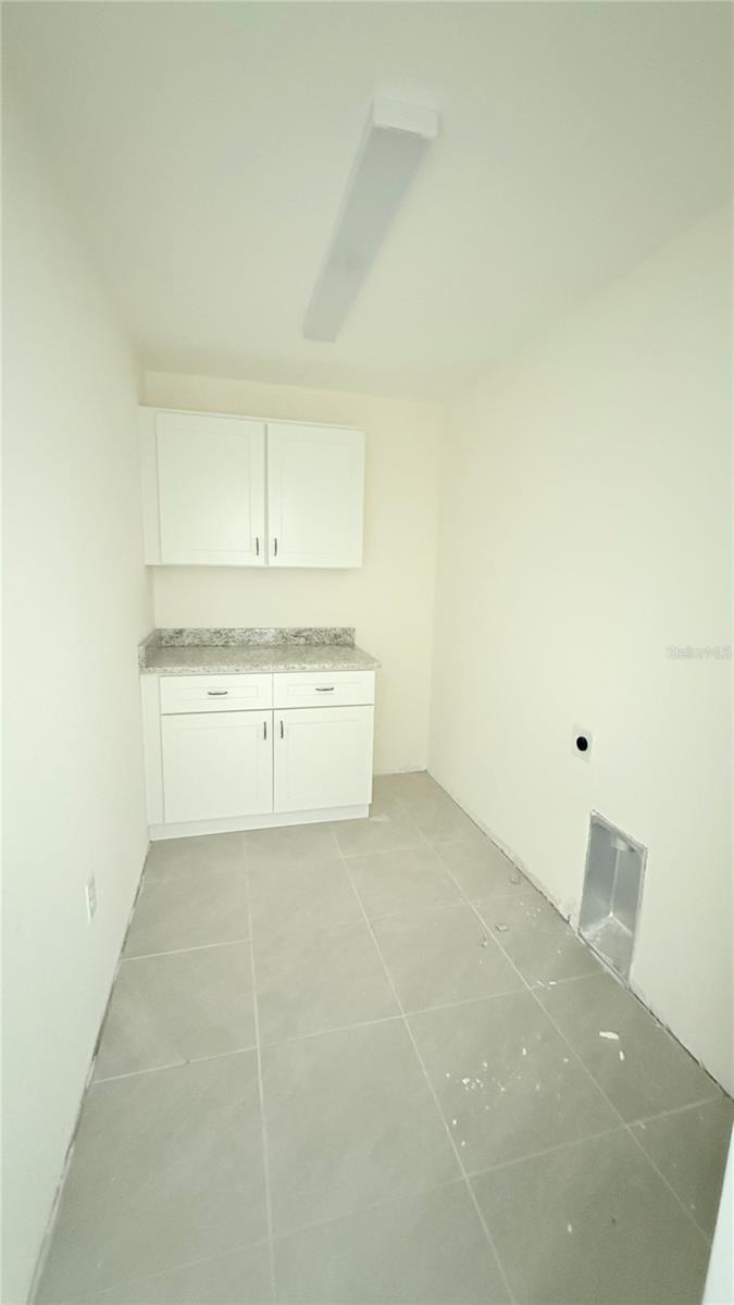 SILVER SPGS SHORES UN #38 - Residential