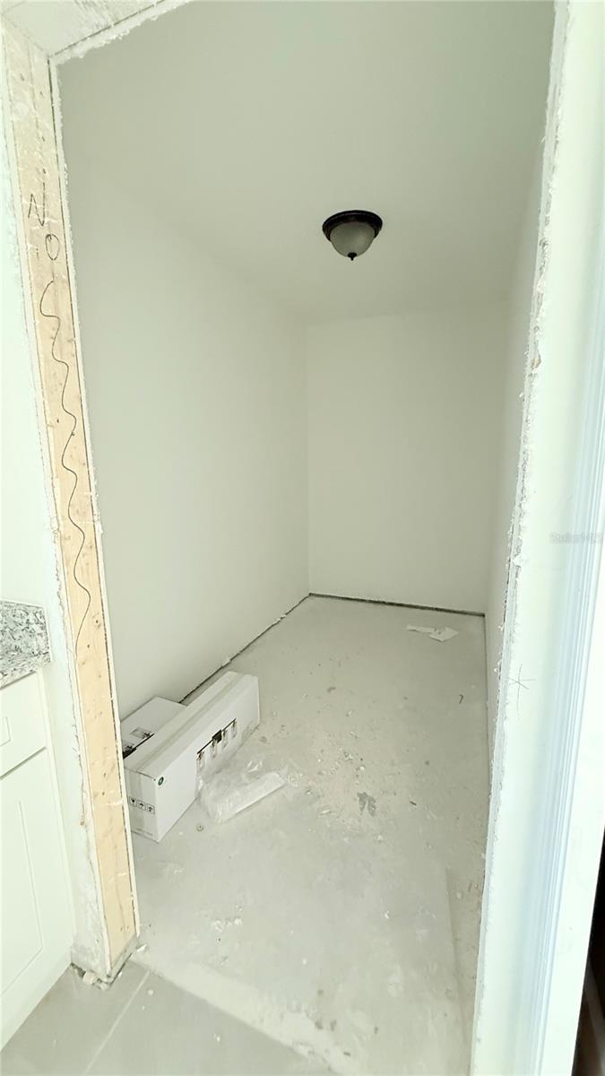 SILVER SPGS SHORES UN #38 - Residential