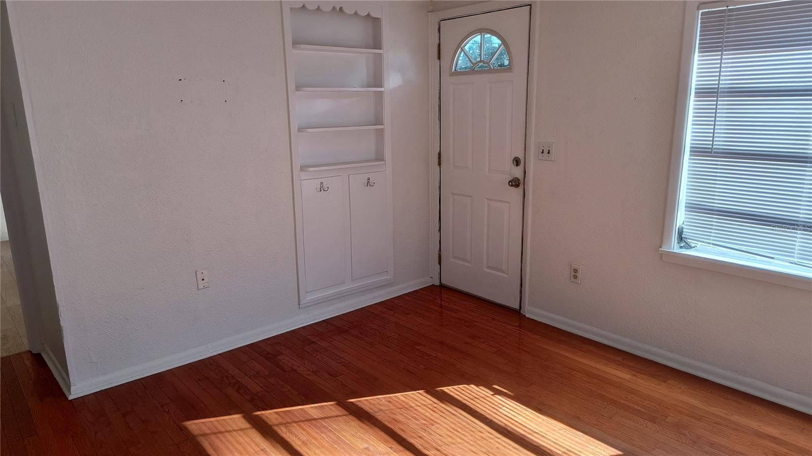 SUTHERLAND TOWN OF - Residential Lease