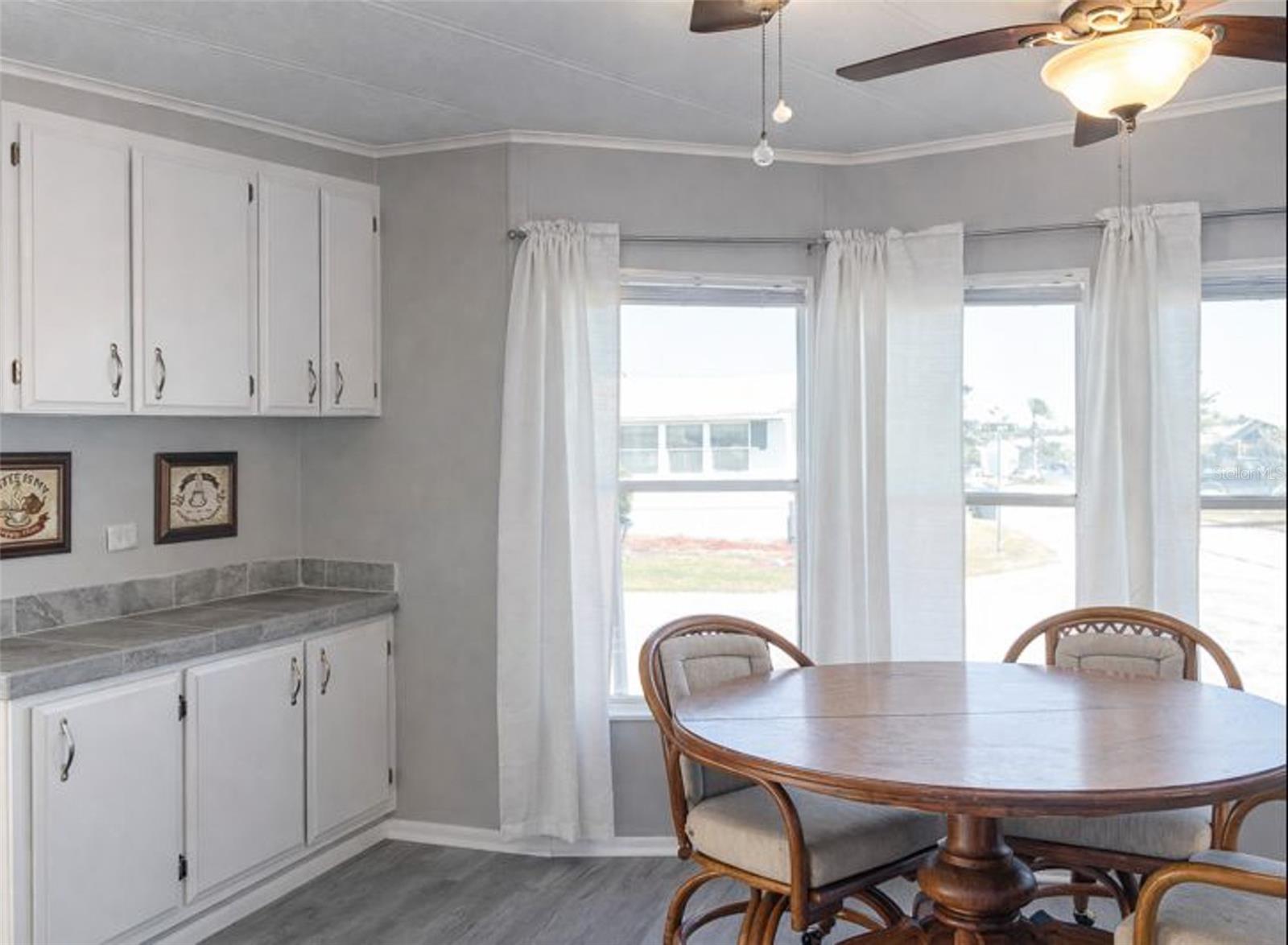 SHADOW BROOK MOBILE HOME - Residential