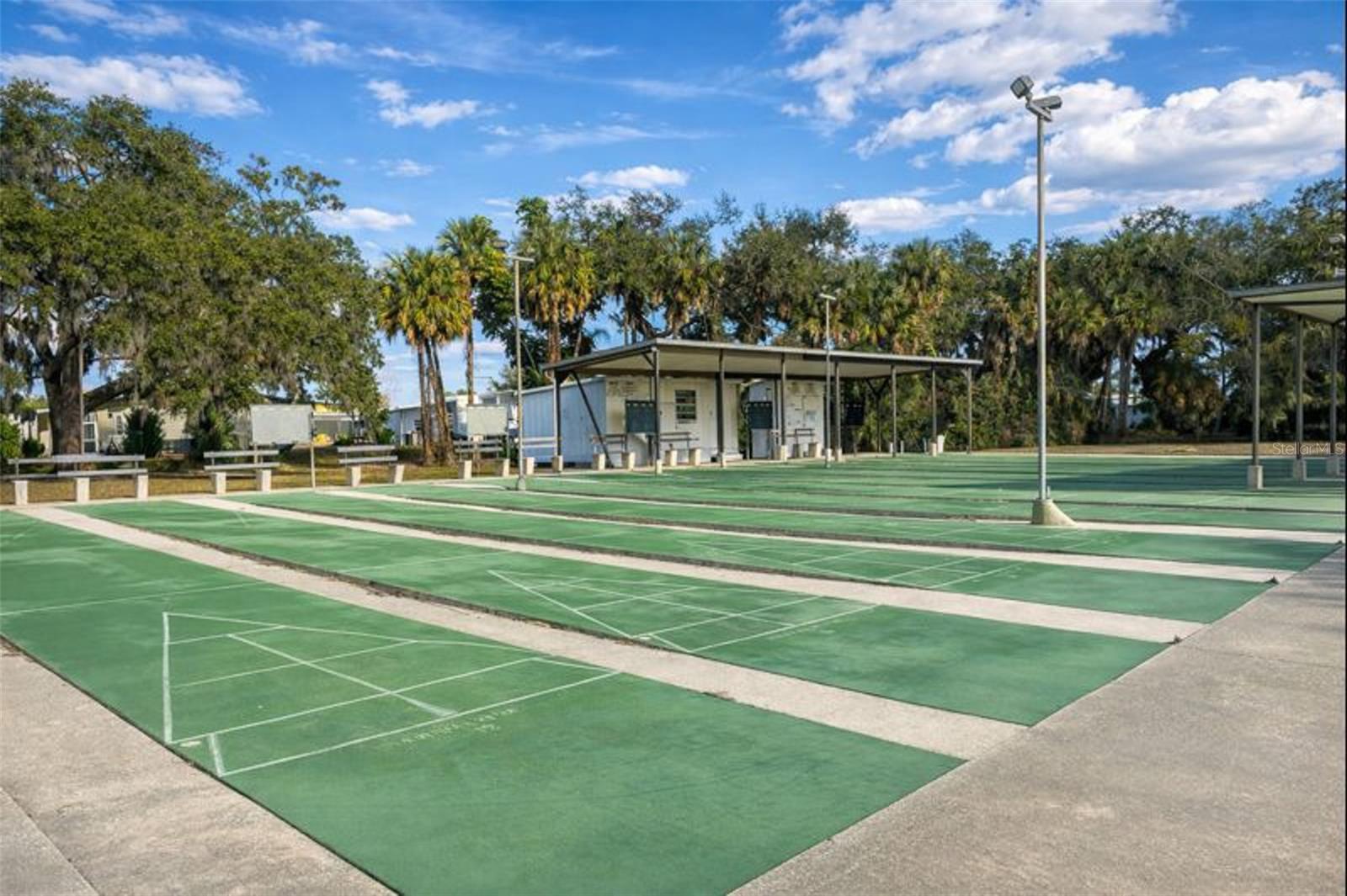 SHADOW BROOK MOBILE HOME - Residential